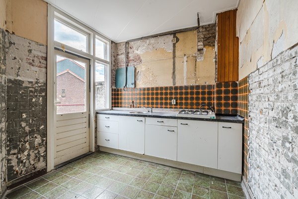 Medium property photo - Van Bossestraat 27, 2613 CN Delft
